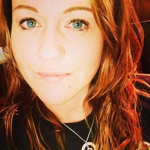 Meet your Posher, Stefanie